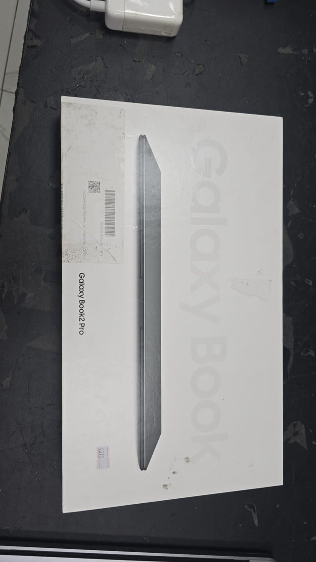 Samsung Galaxy Book 2 Pro #  i5-1240P # 8G # 512 G m2 SSD OVP # neuwertig