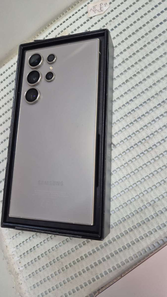 samsung Galaxy S24 Ultra # 256 GB# 12 G RAM # Rechnung & Garantie